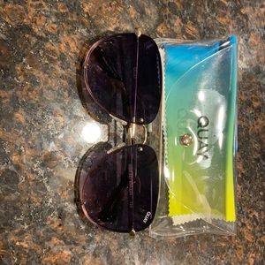 Brand new Quay sunglasses
